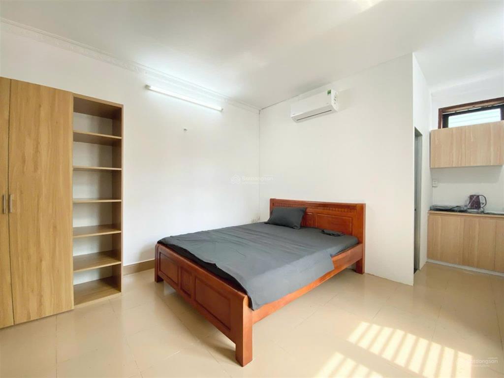 Bán chdv 5 tầng mặt tiền trần não, quận 2, đối diện công viên, có hđt khoán 35tr/tháng