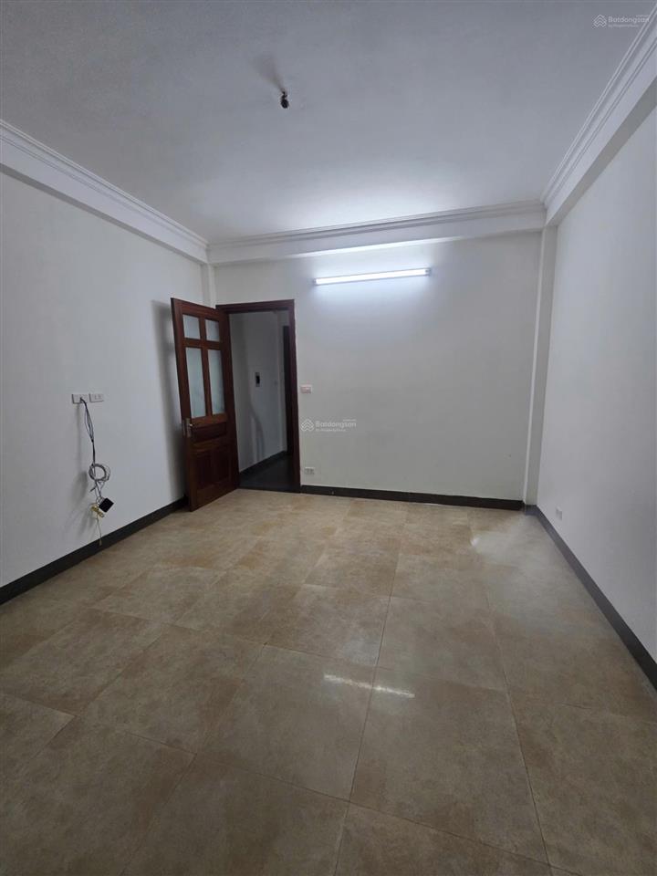 Bán nhà riêng tại mạc thị bưởi, 38 m2 x 6t, mặt tiền 4m, 4 ngủ, phân lô  ô tô  chỉ hơn 9 tỷ