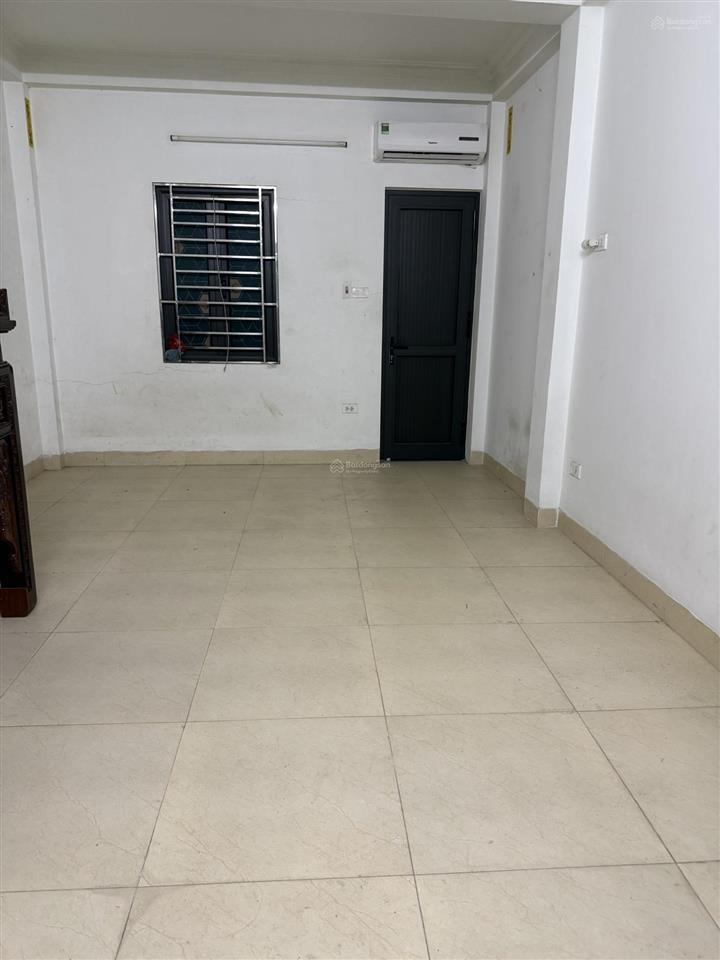 Giật mình! hồng mai  40m2  5 tầng  3 ngủ  ở sướng  gần ô tô chỉ nhỉnh 4 tỷ