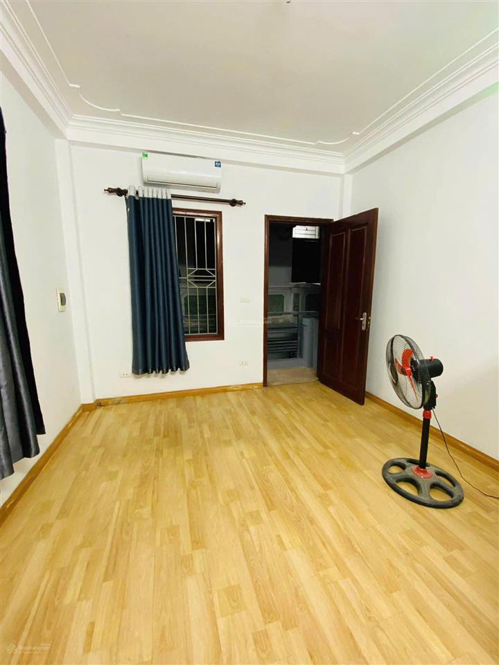 Cho thuê nhà làm kho phố nguyễn huy tự, hai bà trưng, 30m2, tầng 1, chỉ 4,5 triệu/tháng