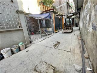 Thạch bàn. chỉ 7 tỷ 3. mảnh đất 65m. mt rộng. ô tô vào đất. 15m ra ô tô tránh  oto vào đất gần