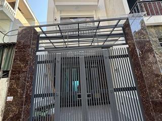 Thạch bàn. nhà 4 tầng. dt 72m . mt 4m. ô tô đỗ cửa. dân xây. giá chỉ 11 tỷ. ảnh thật nhà thật 100