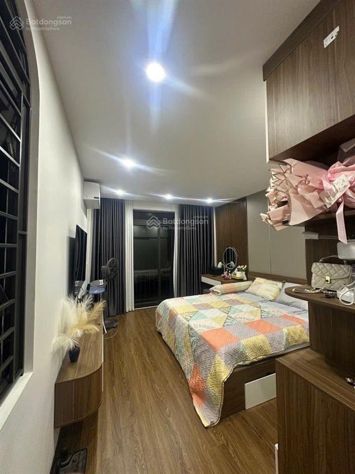 Thạch bàn. nhà 5 tầng. dt 41m2, mt 3,8m, giá chỉ 7 tỷ hơn. ảnh thật nhà thật 100%, bán nhà tổ 9 t