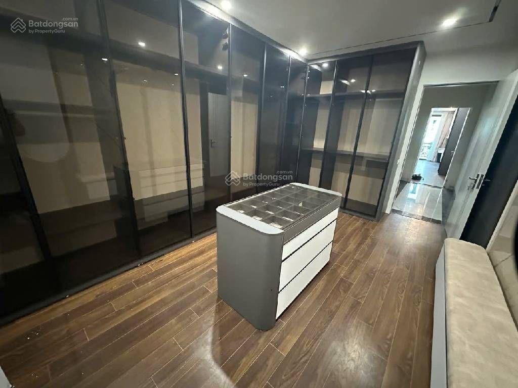 Thạch bàn. nhà 5 tầng. dt 41m2, mt 3,8m, giá chỉ 7 tỷ hơn. ảnh thật nhà thật 100%, bán nhà tổ 9 t