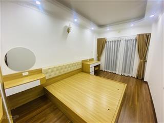 Ngọc thụy. nhà 2 tầng. 3 phòng ngủ. dt 42m. giá chào 2 tỷ 7. ảnh thật nhà thật 100 %.
bán nhà 2 tầ