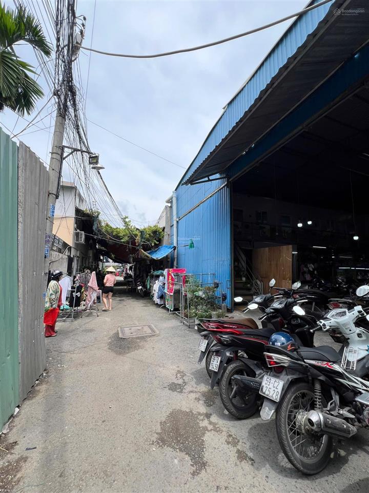 Chính chủ bán rẻ 961m2 đấchính chủ bán rẻ 961m2 đất thổ cư đào trí q7,có 32 phòng trọ, thu nhập cao