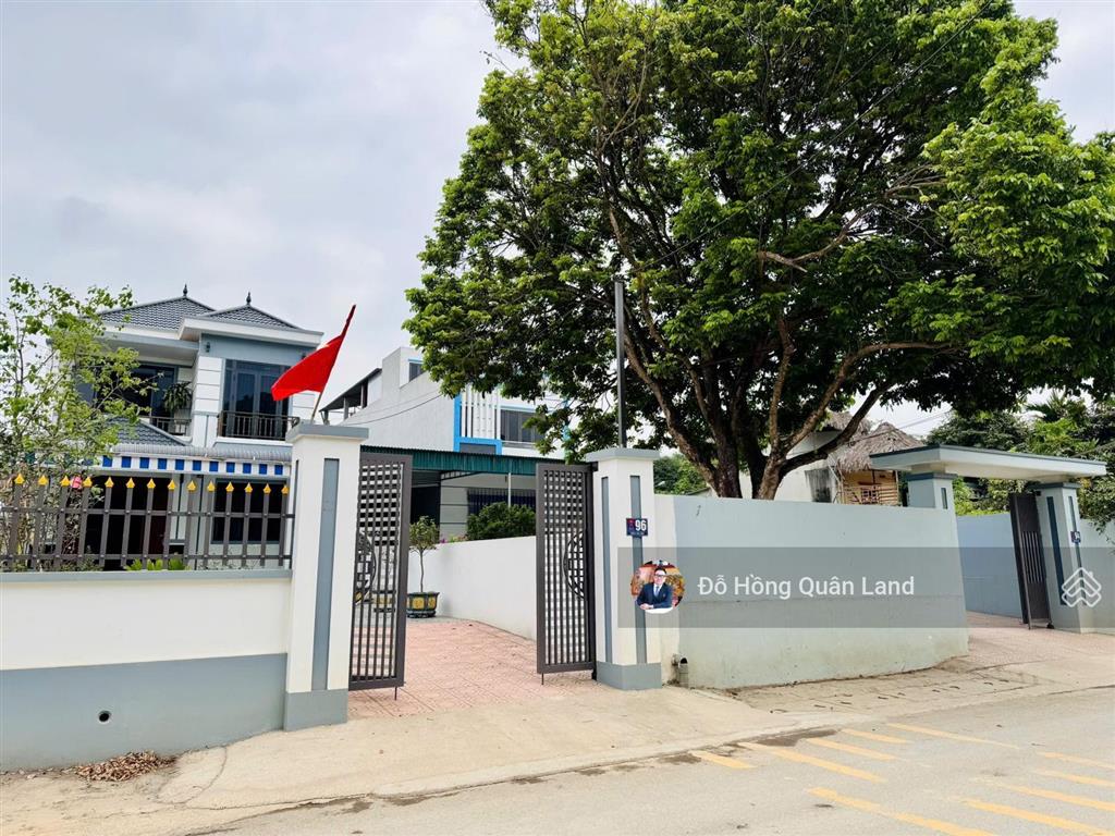 Chủ cần bán gấp 2,3 tỷ phú cát 100m2 full thổ cư cnc hoà lạc, khu tiện ích kinh doanh hoặc đầu tư
