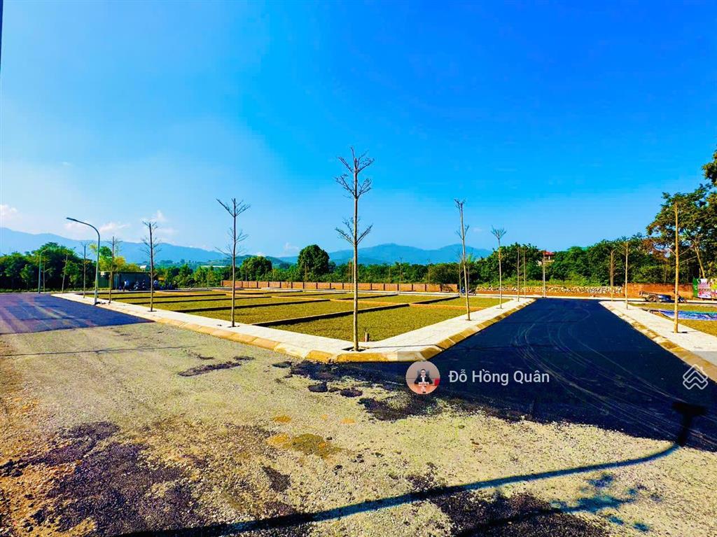 Bán đất thổ cư trung tâm phú cát sổ đỏ riêng, dân cư hiện hữu