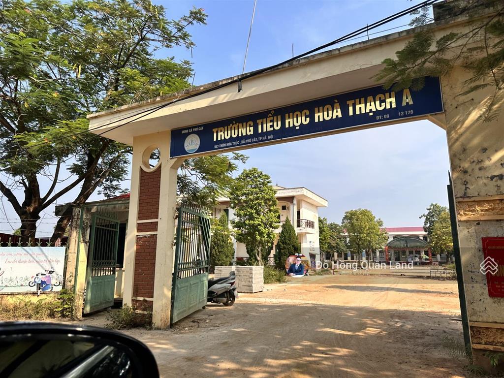 Bán lô góc có 240m2 thổ cư phú cát giá hời cnc hòa lạc, gần nhiều trường đh