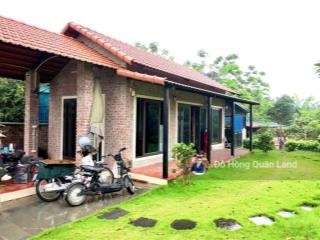 Bán lô góc sẵn nhà khuôn viên 700m2 tại xã phú cát  hòa lạc, trên 10tr/m2 sổ đỏ oto vào đất