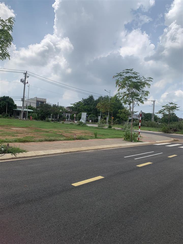 Đất trung tâm thương mại chợ đêm xuyên mộc