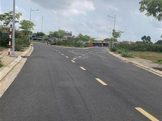 Đất trung tâm thương mại chợ đêm xuyên mộc
