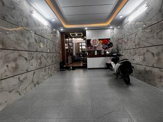 Bình tân, hẻm nhựa thông, nhà 5 tầng 96m2, thang máy xịn, gi.á rẻ