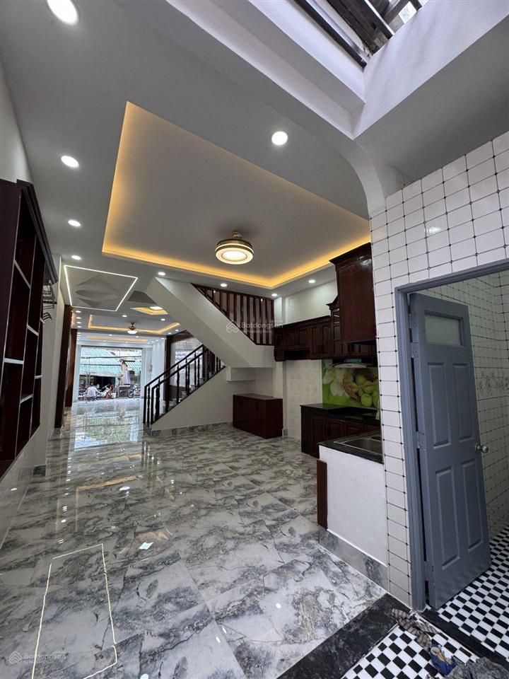 Nhà mặt tiền kinh doanh, khu tên lửa, mới 4 tầng, 84m2, ngang 4.5m
