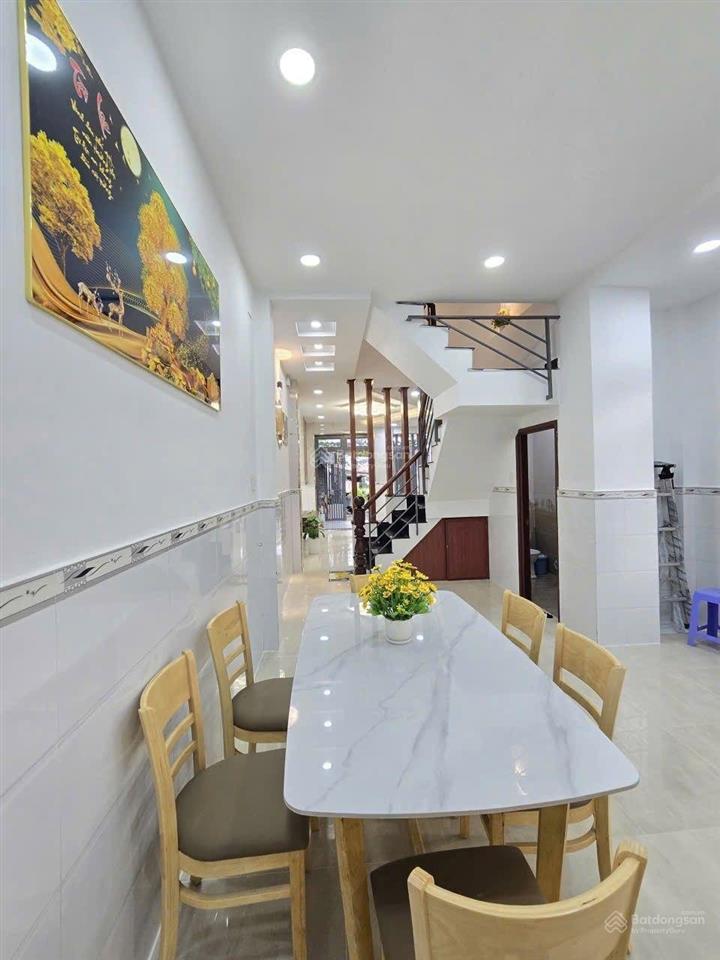 Khu vip bình tân  nhà mới đẹp, 3 tầng, 68m2, ô tô, giá rẻ