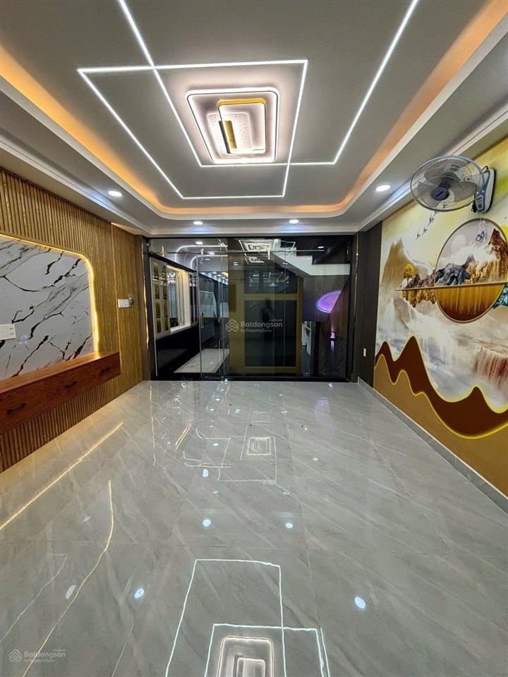 Bình tân, nhà 5 tầng 80m2, thang máy, gần mặt tiền, giá rẻ 8 t.ỷ hơn