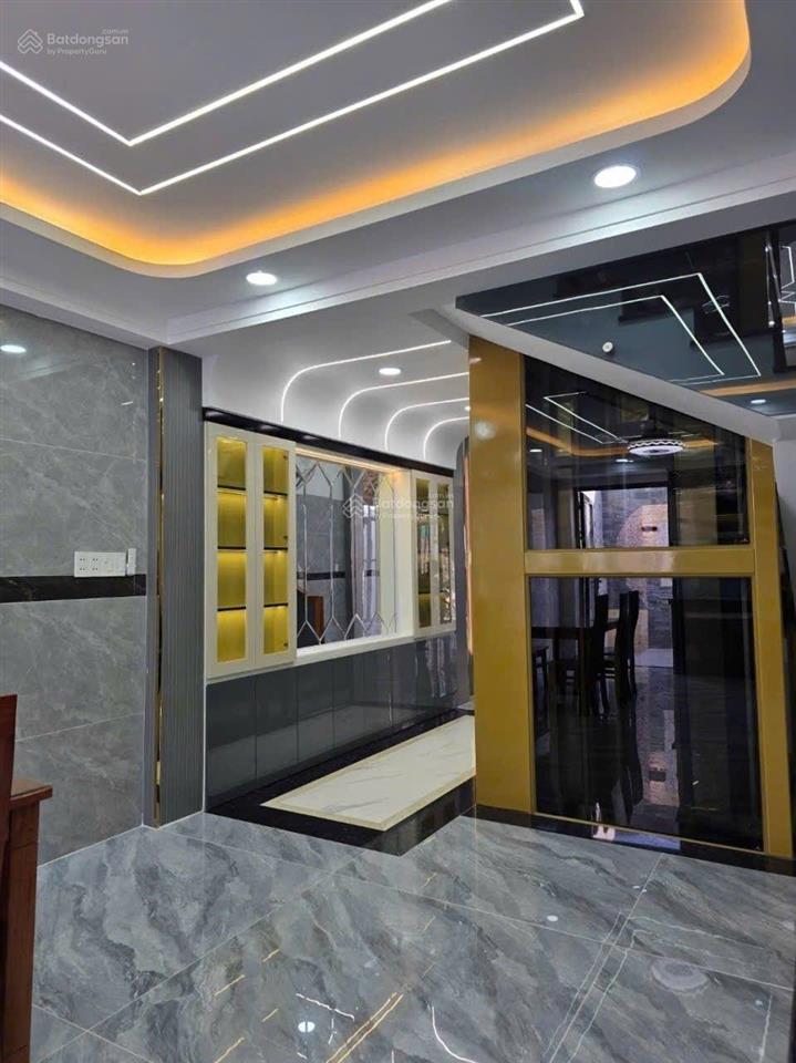 Bình tân, nhà 5 tầng 80m2, thang máy, gần mặt tiền, giá rẻ 8 t.ỷ hơn