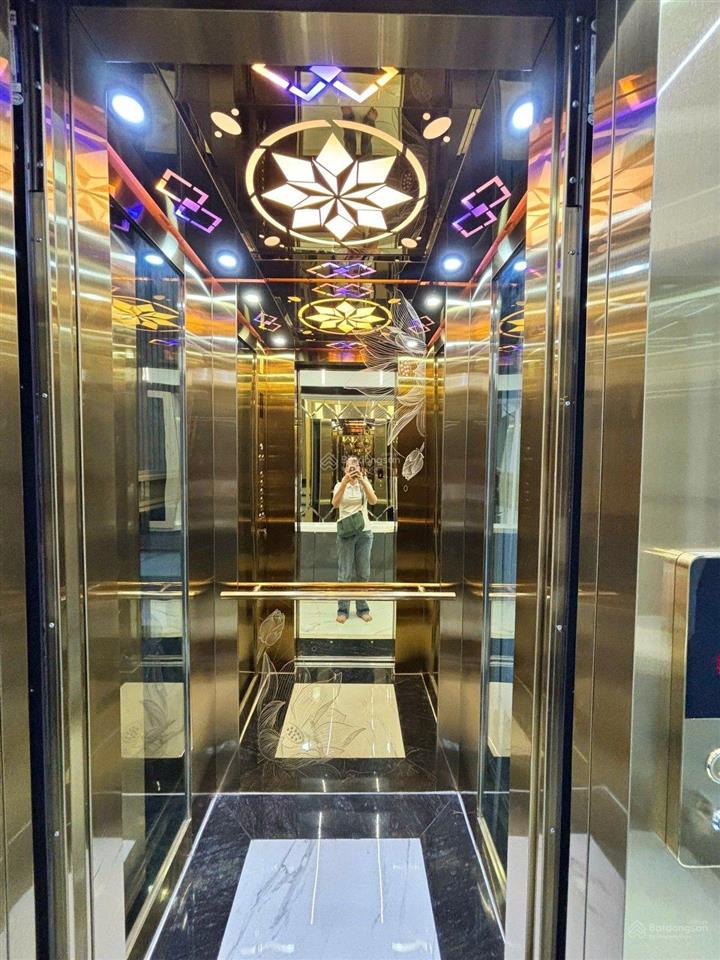 Bình tân, nhà 5 tầng 80m2, thang máy, gần mặt tiền, giá rẻ 8 t.ỷ hơn
