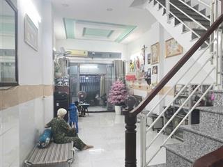 Nhà đẹp, 2 tầng, 50m2 (4 x12.5). khu tên lửa, chỉ 3 t.y88 tlcc.