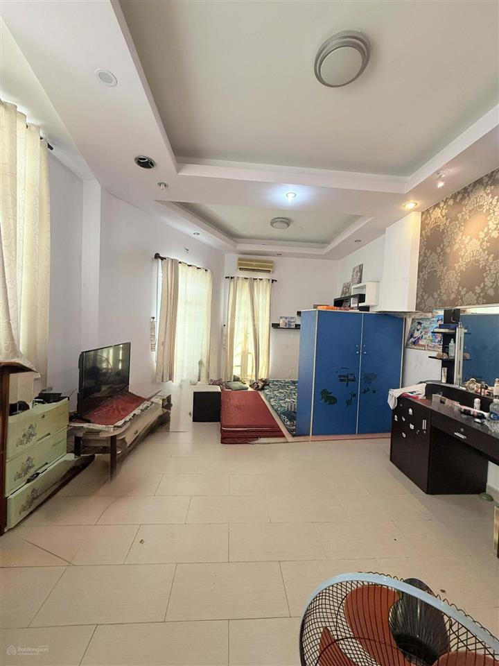 Nhà 3 tầng, ngang 5m, 80m2, hẻm ô tô, nhỉnh 5tỷ