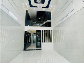 Bình tân, nhà mới đẹp, 5 tầng, 72m2, thang máy. kinh doanh. giá rẻ