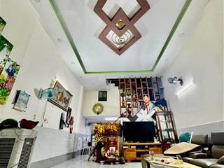 Nhà mặt tiền, 3 tầng, ngang 5m, giá rẻ