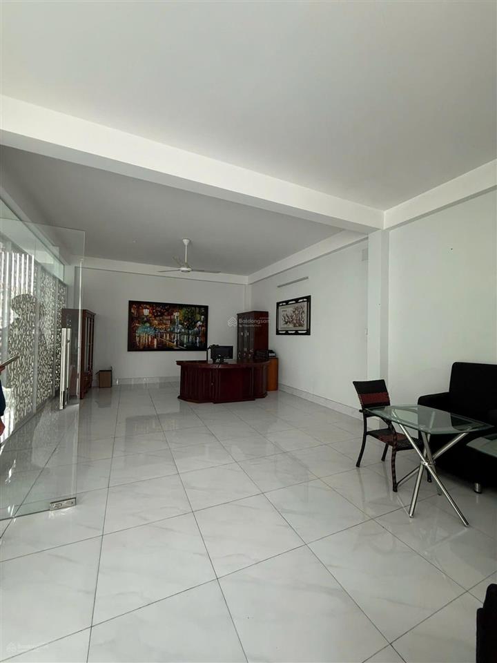 Bình tân, gần mt, đường nhựa 10m, nhà 6 tầng, thang máy, dt 280m2, ngang 10m