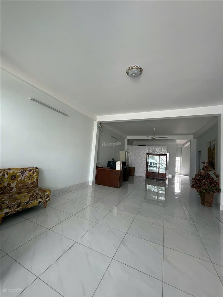 Bình tân, gần mt, đường nhựa 10m, nhà 6 tầng, thang máy, dt 280m2, ngang 10m