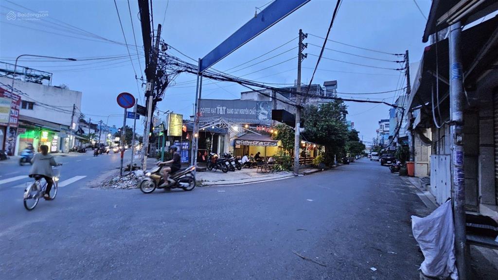 Nhà 2 tầng, 80m2, ngang 9x12m, hẻm ô tô thông, chỉ 4,8 tỷ