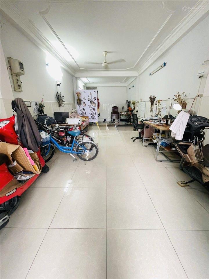 Nhà mặt tiền, 2 tầng 80m2, giá rẻ, kinh doanh