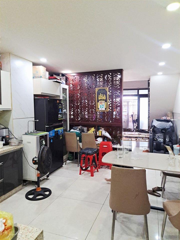 Nhà mặt tiền, 5 tầng, kinh doanh, dt 72m2, rẻ