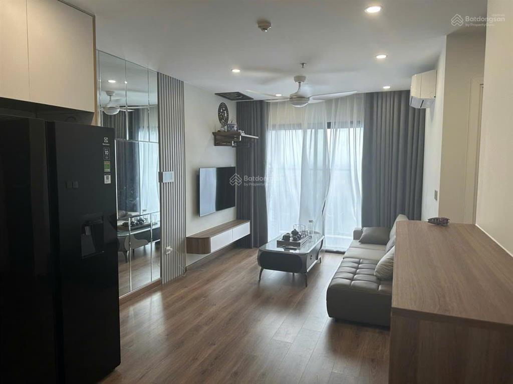 Chính chủ gửi bán căn 2n 55m2 tòa i1 tầng trung đồ nguyên bản giá 4.150 tỷ bao phí sang tên.