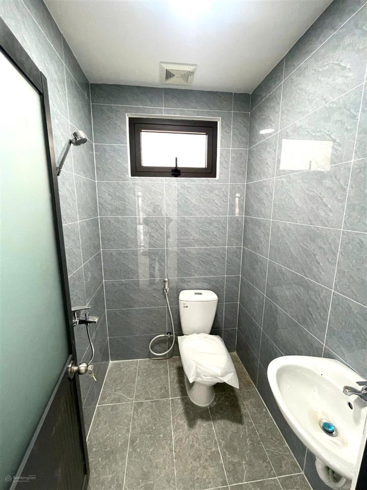 (thuê) nguyên căn nhà đôi  phường 7, quận 8 mặt tiền nội bộ