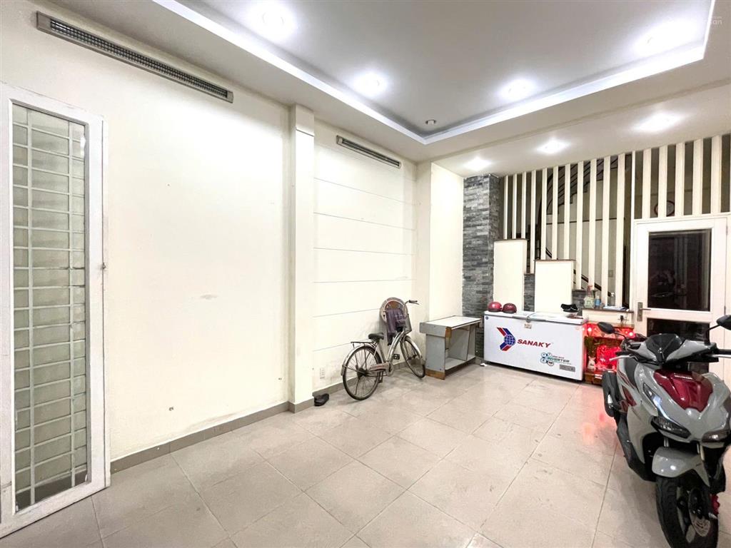 Cho thuê mặt bằng mặt tiền phạm thế hiển, phường 6  có thể thương lượng