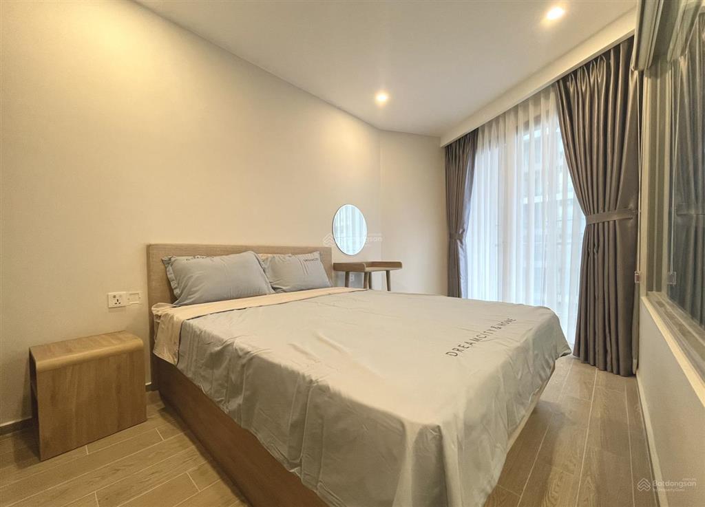 Bán nhanh giá tốt căn hộ 2 phòng ngủ the sóng vũng tàu giá 2,1 tỷ.  0929 968 ***