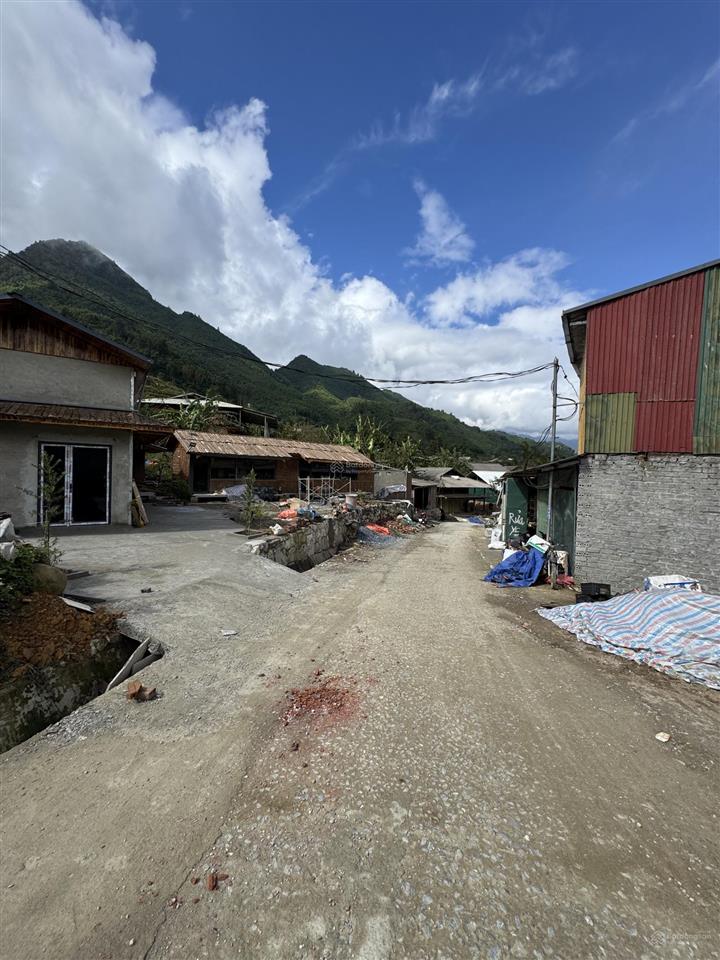 200m2 tả van mông thổ cư 150m2 view đẹp