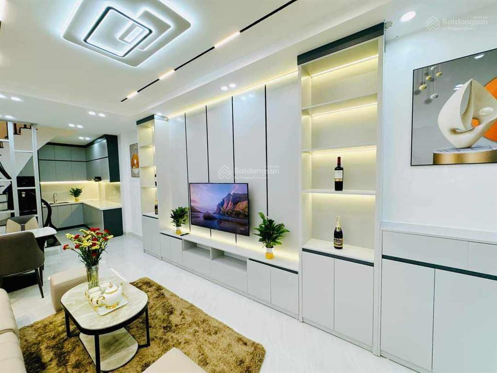Bán nhà thụy phương, dân xây, ô tô, lô góc, 15m ra ô tô tránh, dân trí cao, vượng khí, 35m2 6tỷ hơn