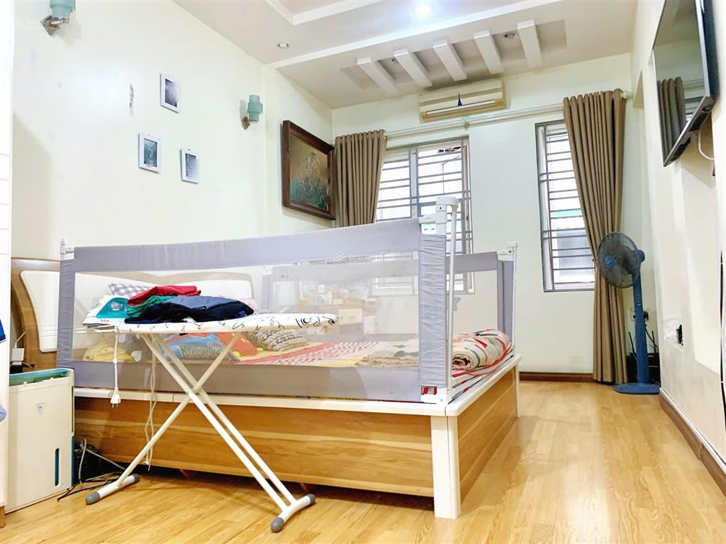 Bán nhà mặt ngõ nông rộng 4m tại đường lý tự trọng, hồng bàng, hp
