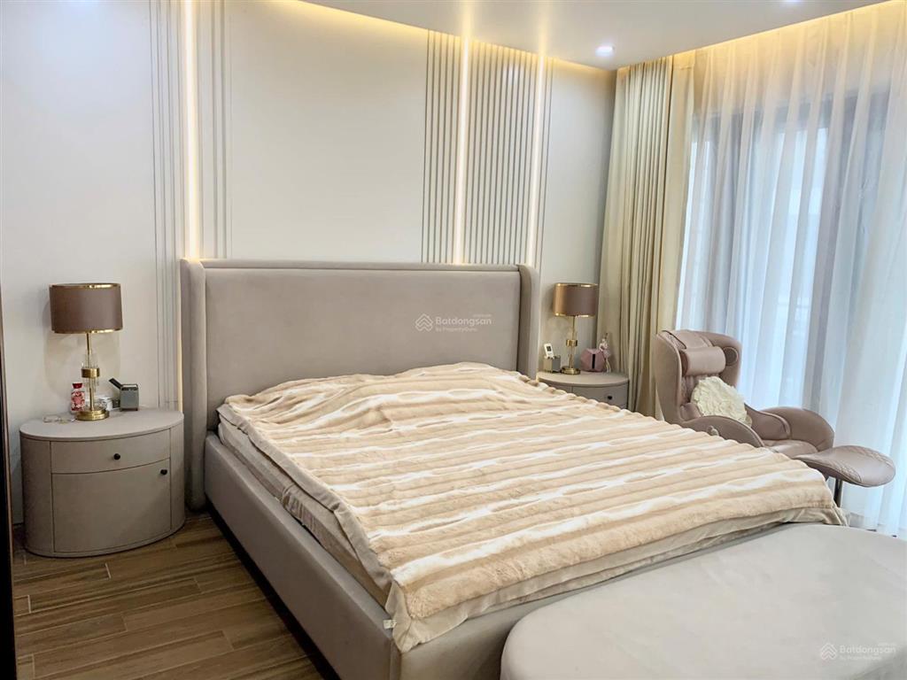 Hạ giá! bán nhà khu vip tại tuyến 2 lê hồng phong, có cầu thang máy, gia viên, hp
