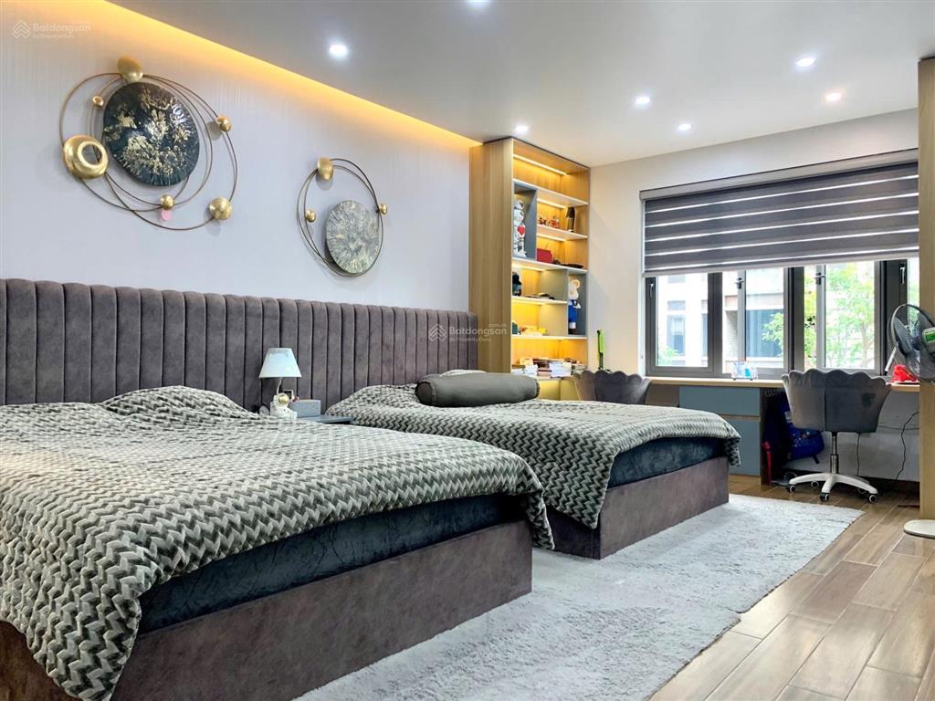 Hạ giá! bán nhà khu vip tại tuyến 2 lê hồng phong, có cầu thang máy, gia viên, hp
