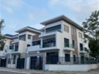 Cho thuê biệt thự làm văn phòng đã hoàn thiện diện tích 250m.  0988 643 ***
