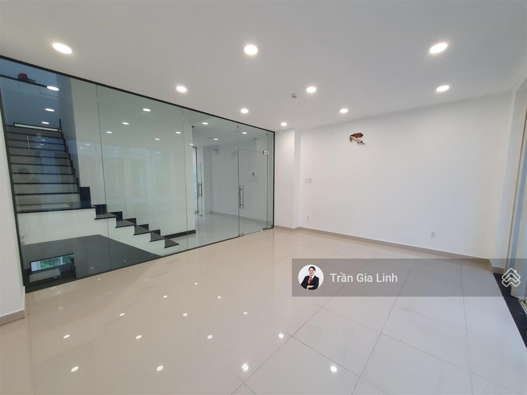 Bán nhanh shophouse sala  căn góc 5 tầng nổi + 1 hầm dtsd đến 537m2