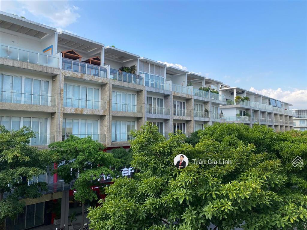 Bán nhanh shophouse sala  căn góc 5 tầng nổi + 1 hầm dtsd đến 537m2