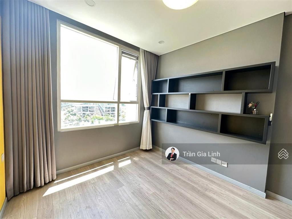 Bán 2pn góc lầu cao view công viên sẵn sổ hồng vị trí trung tâm tài chính hành chính mới thủ thiêm