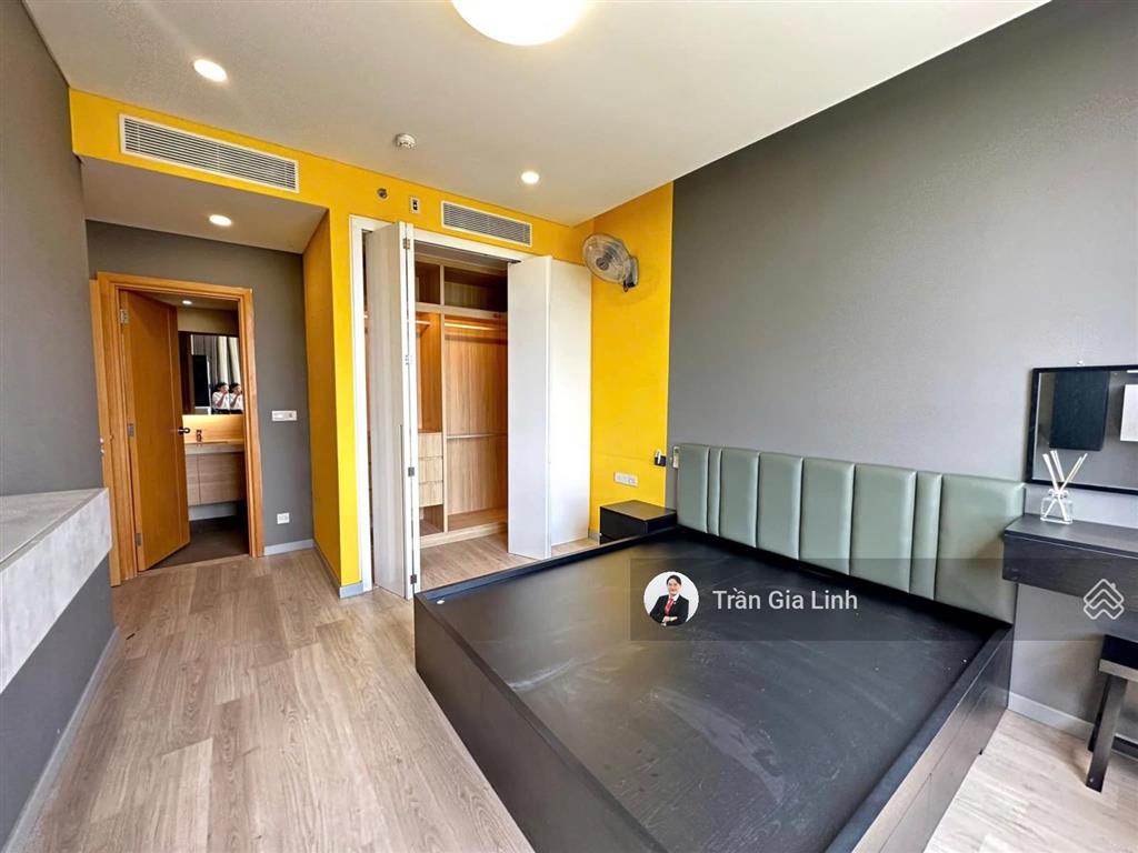 Bán 2pn góc lầu cao view công viên sẵn sổ hồng vị trí trung tâm tài chính hành chính mới thủ thiêm