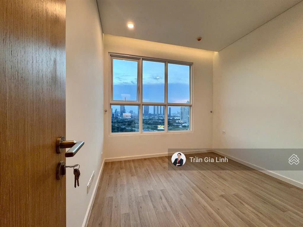 Cho thuê 3pn sadora sala ntcb  tầng cao view sông