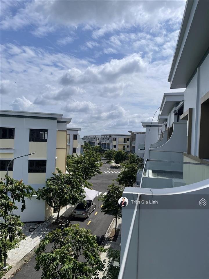 Cắt lỗ cực sâu căn iris vị trí cực đẹp đối diện trường học và shophouse giá chỉ 2,8 tỷ