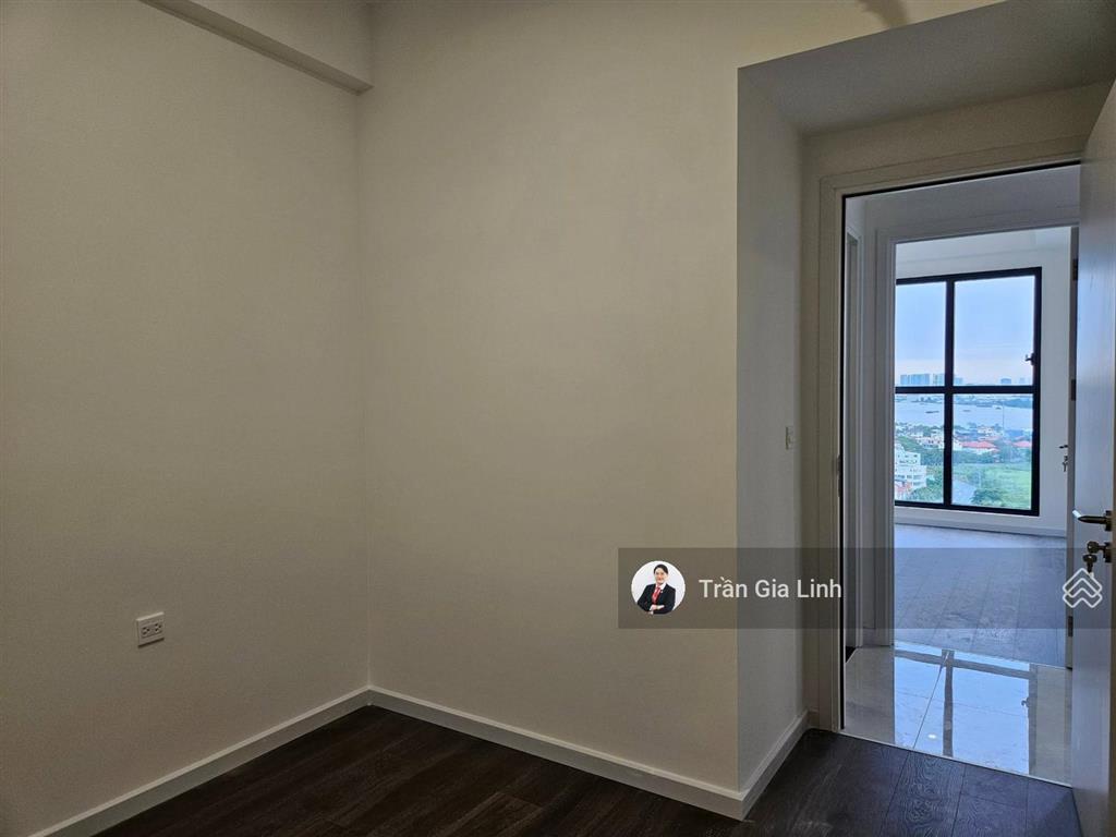 Deal hiếm  bán 1pn view nội khu giá tốt