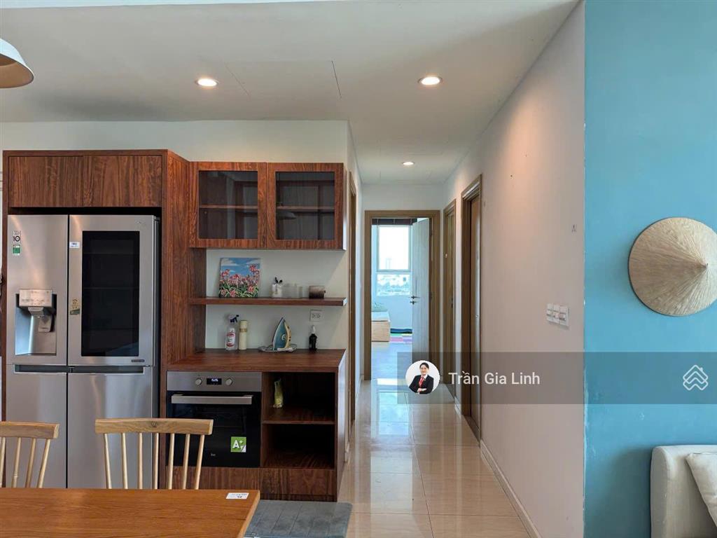 Bán căn hộ 3pn sala căn góc, sẵn sổ, view sông hướng đông nam tặng full nội thất
