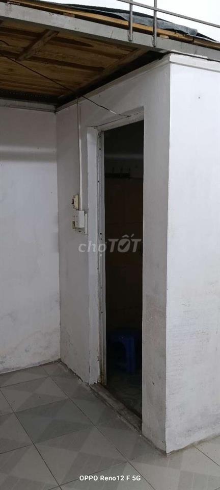Cho thuê phòng trọ khép kín. Đầy đủ điều hoà, nóng lạnh